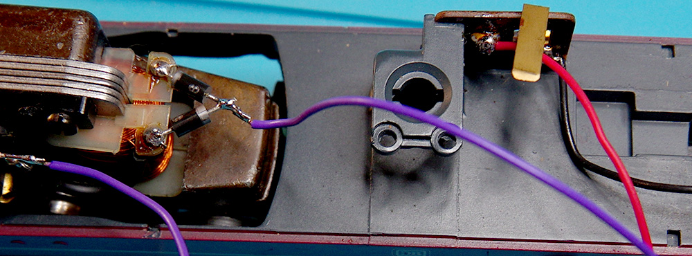 Umbau E103 - Motor anschließen