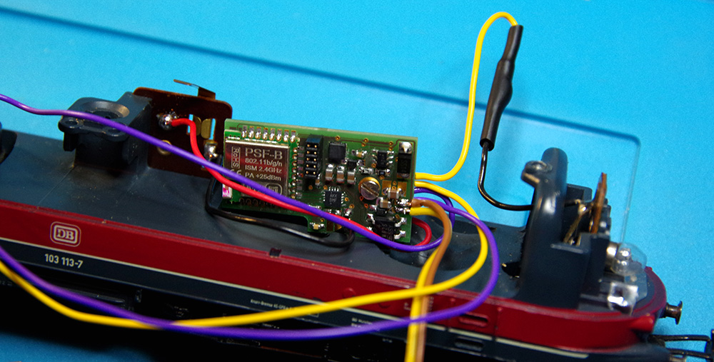 Umbau E103 - Montage Modul in Lok