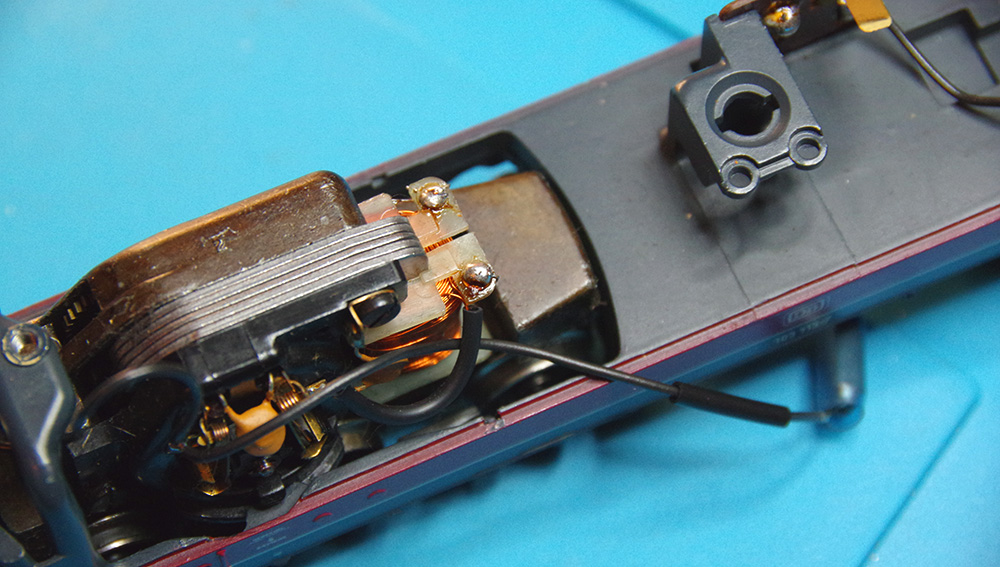 Umbau E103 - Motor-Kabel entfernt