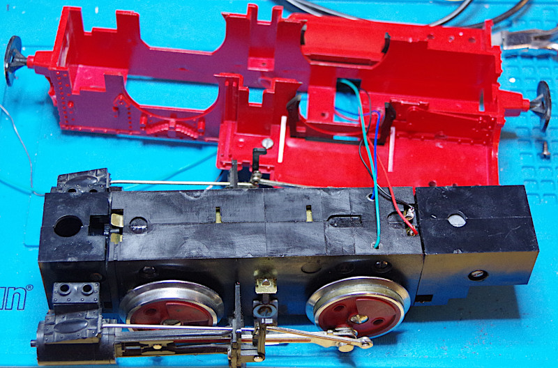 Retrofit Stainz - Cables on Motor Block