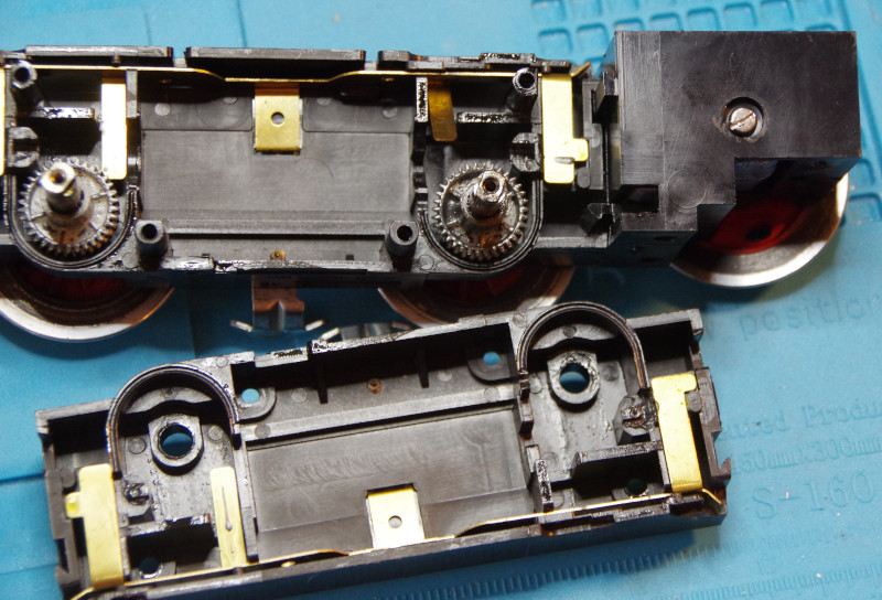 Retrofit Stainz - Removing Motor Contacts