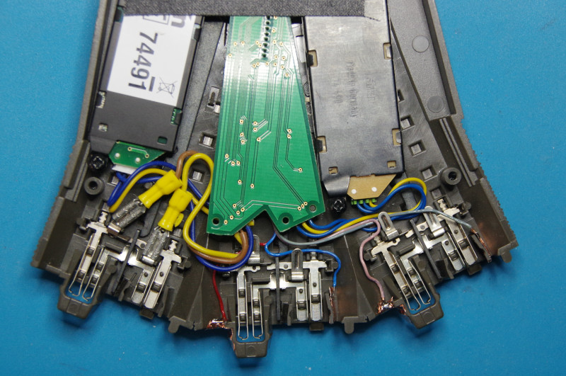 Three-way turnout with installation