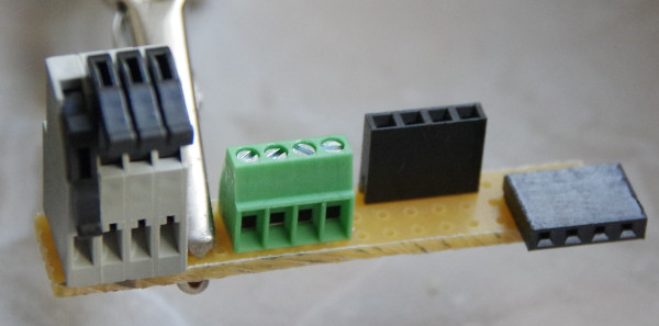 Connection terminals