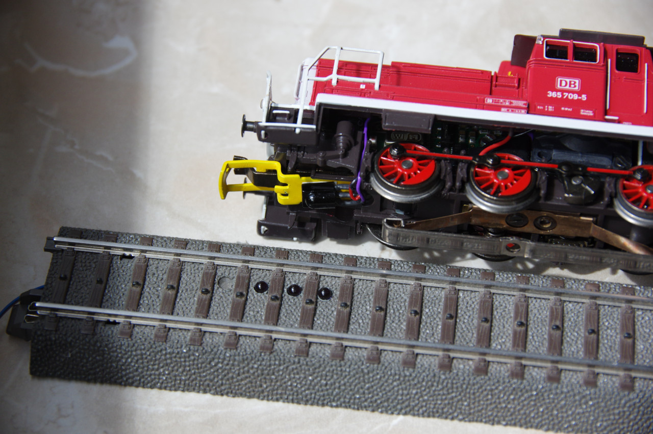 Balise IR et une locomotive avec récepteur IR